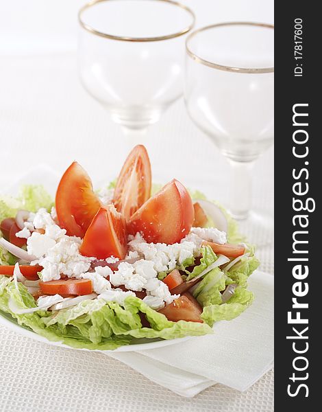 Fresh vegetable salad with cottage cheese