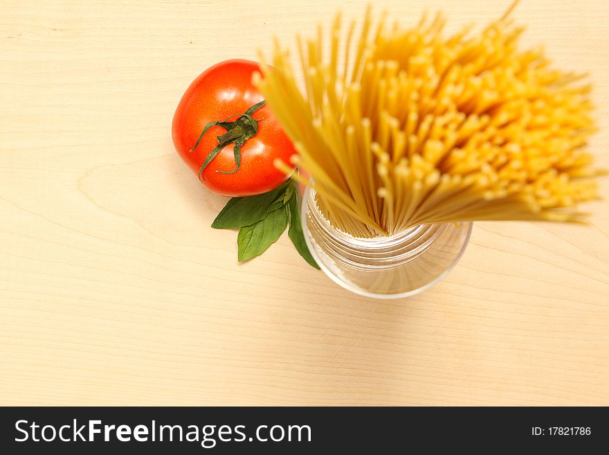 Pasta With Fresh Tomato And Basil