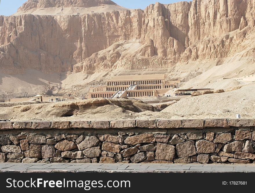 Walls and pillars of temple of Hatshepsut