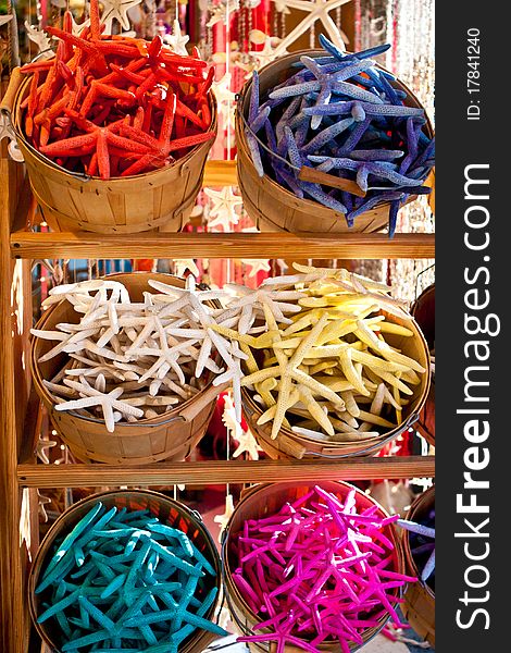 Baskets with colored sea stars