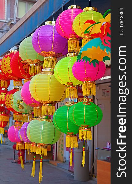 Traditional chinese paper lantern on the market