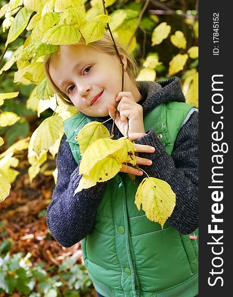 Girl in the autumn park