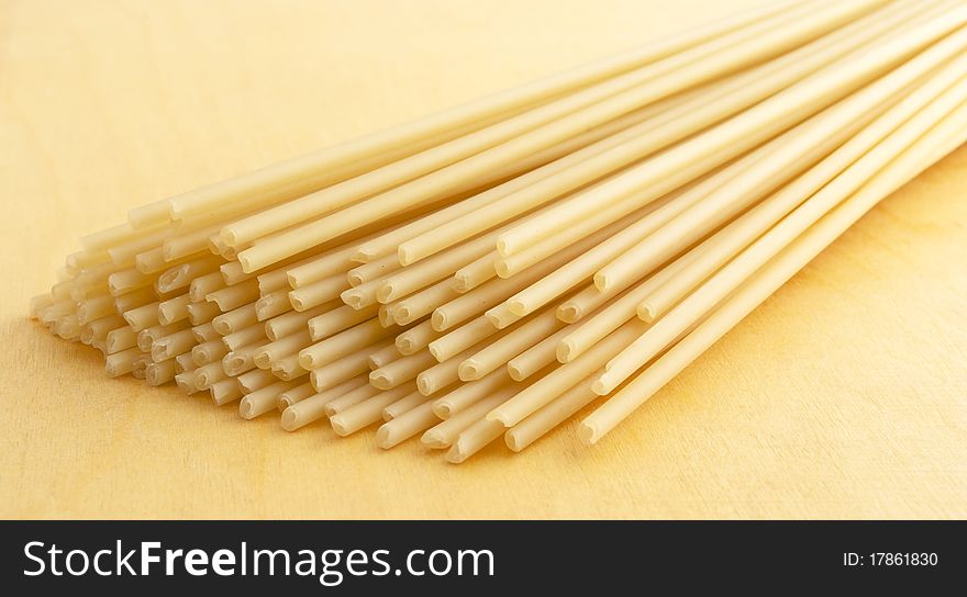 Dlinye Noodle, Spaghetti.