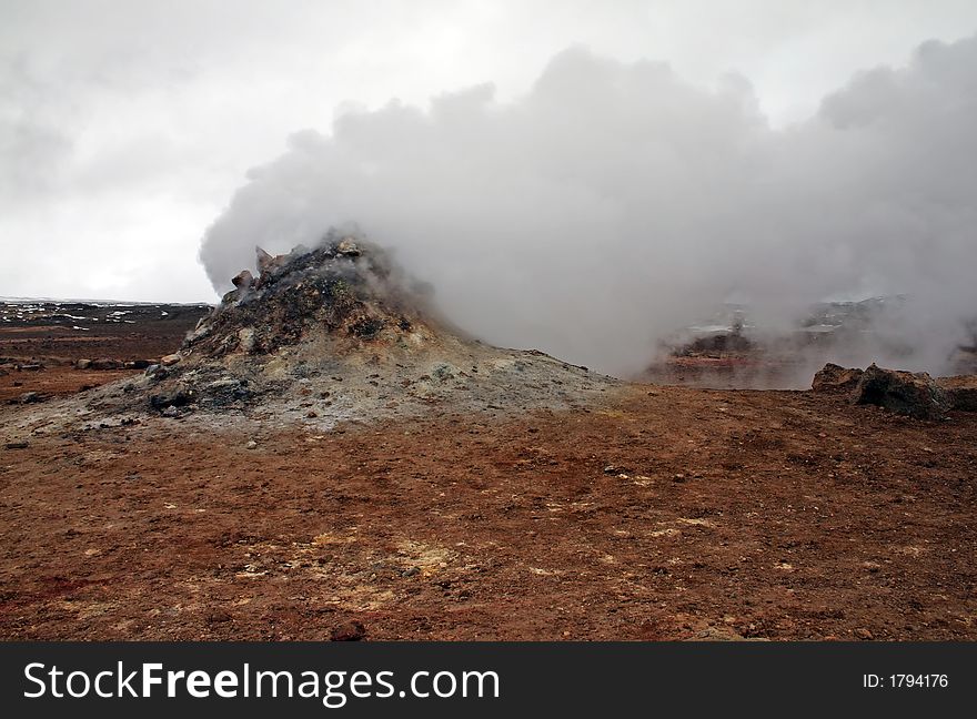 Volcanic mud in Iceland, Hverarond