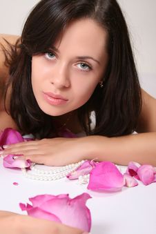 Woman With Rose Petals Royalty Free Stock Image