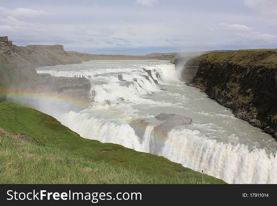 La maestosa cascata di Gullfoss in Islanda