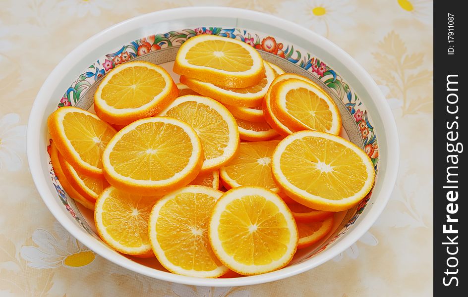 Slices of orange in the bowl