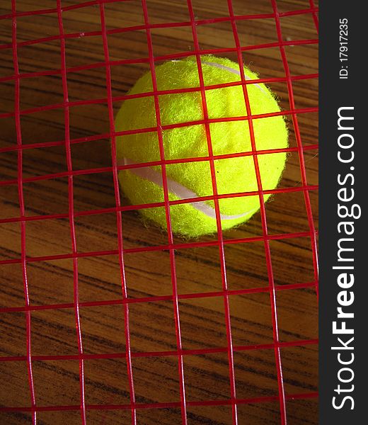 Yellow ball color under red net