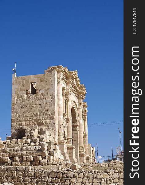 Side view of Hadrian's Arch in Jerash, Jordan