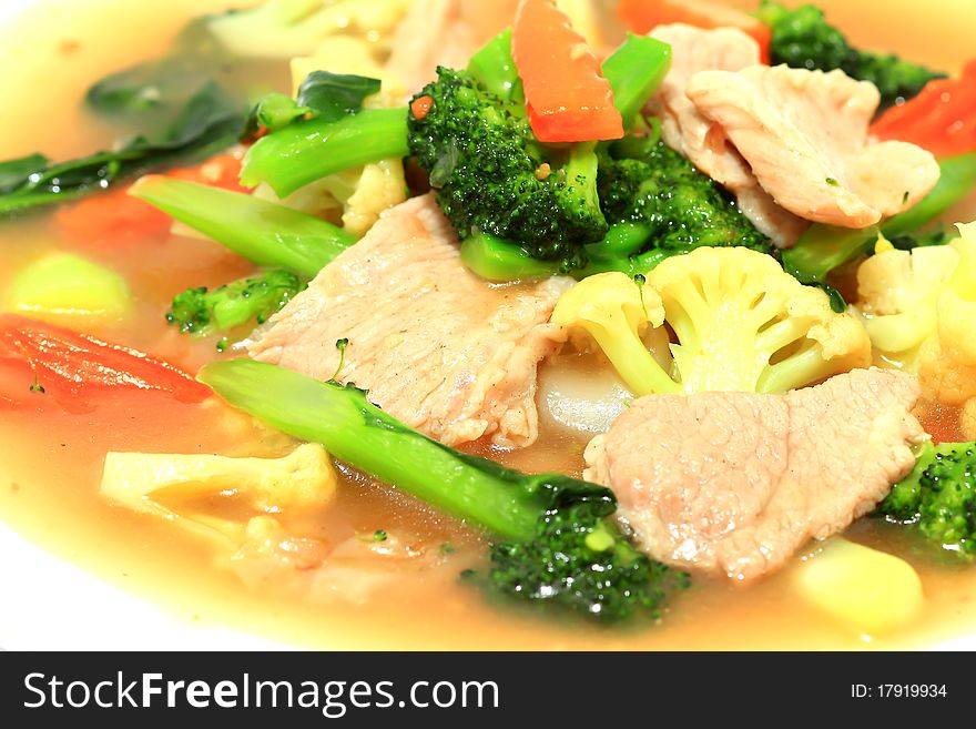 Thai style noodles with vegetables