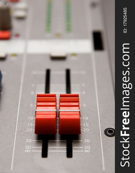 Studio sound mixer details