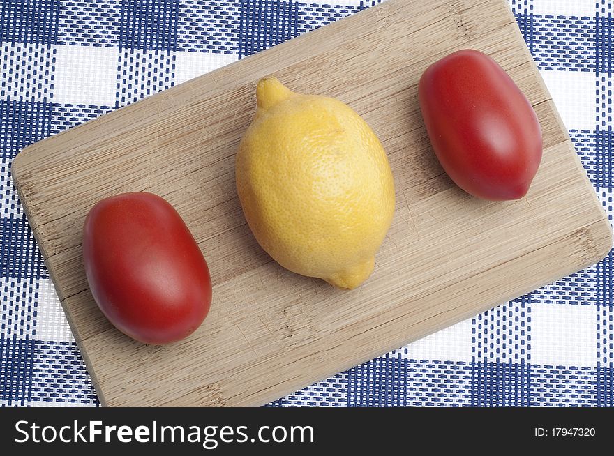 Fresh Lemons and Tomatoes Food Background Image