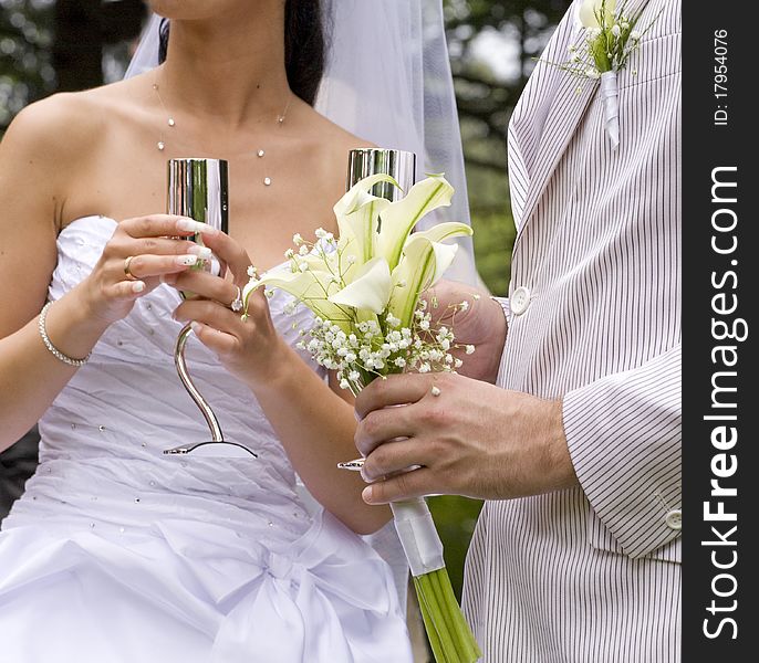 Fiance And Bride Keep Steel Glass