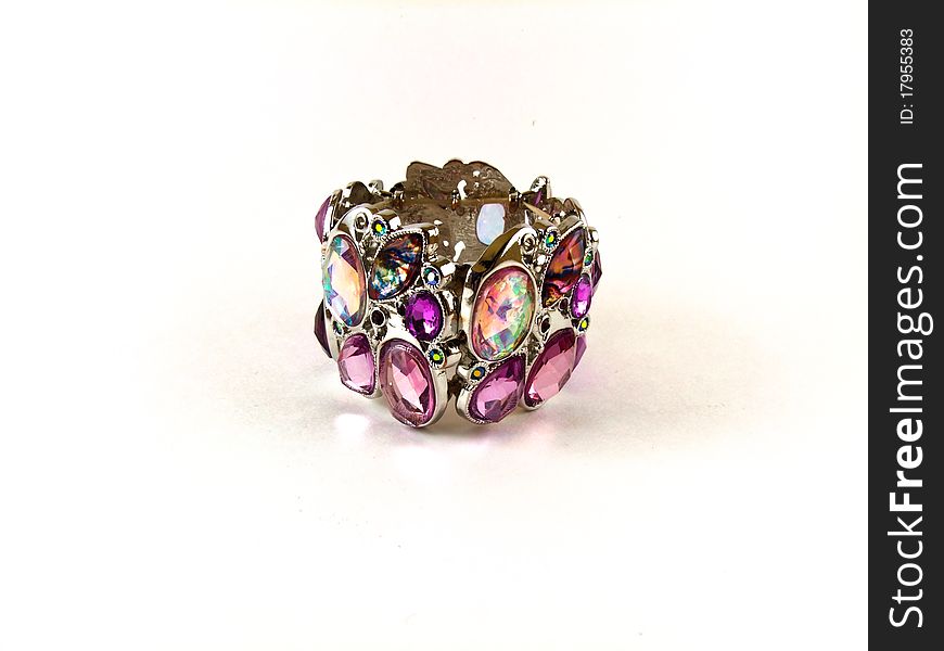 Bangle with nacre purple gems