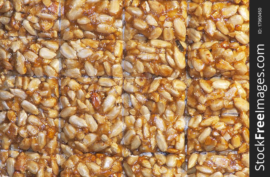 Nuts-and-honey bar made of sunflower seeds