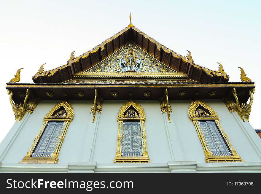 Gold buddhist monastery window at Sanamchan Palace