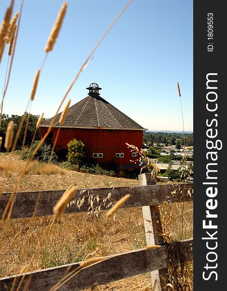 Round Red Horse Stable in California. Round Red Horse Stable in California