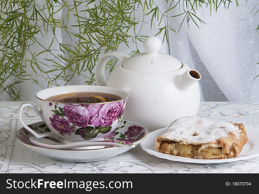 Morning tea with an apple apple strudel