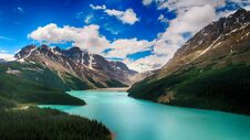 Moraine Lake, Banff National Park, Beautiful Landscape, Valley Of The Ten Peaks, Alberta, Canada Stock Photography Moraine Lake, Banff National Park, Beautiful Landscape, Valley Of The Ten Peaks, Alberta, Canada Stock Photography