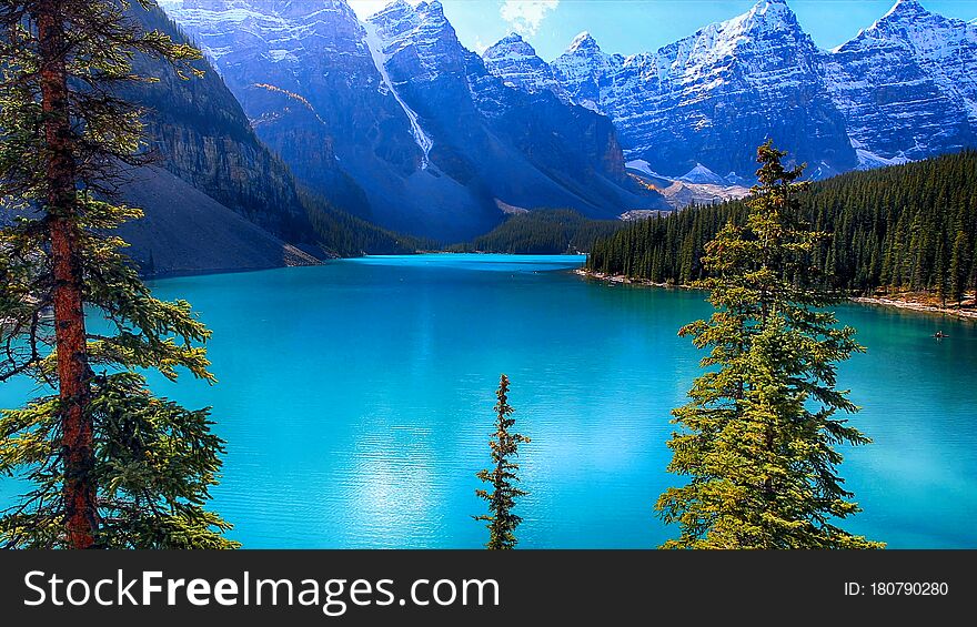 Moraine Lake, Valley of the Ten Peaks, Banff National Park, Alberta, Canada, Beautiful Landscape