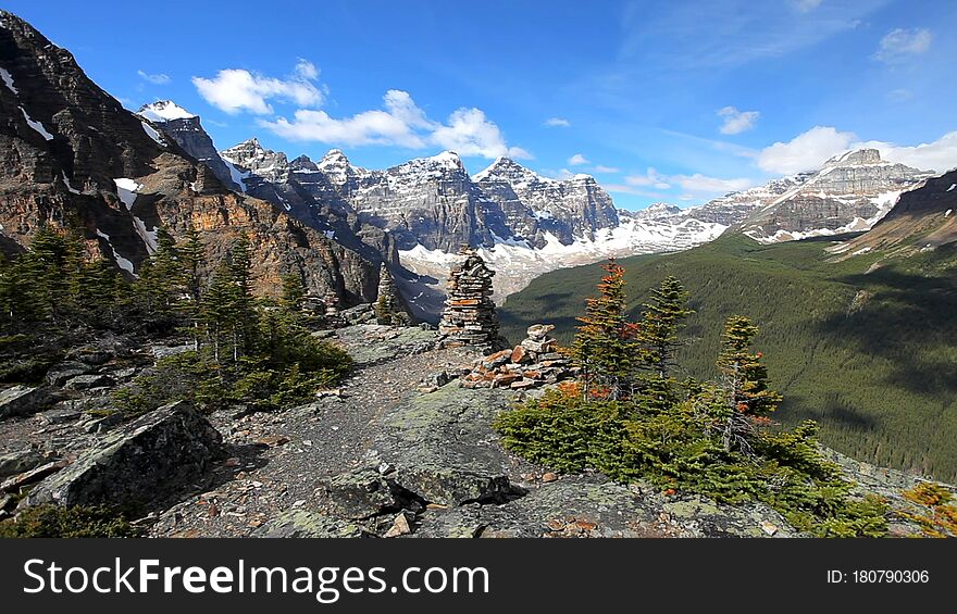 Valley of the Ten Peaks, Moraine Lake, Banff National Park, Alberta, Canada, Beautiful Landscape