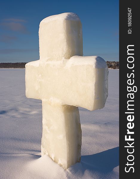 An ice sculpture in the shape of a cross