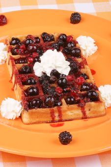 Waffle With Soft Fruits Royalty Free Stock Images