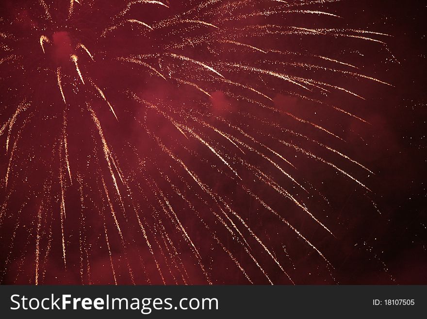 Picture of a firework shut in the night sky