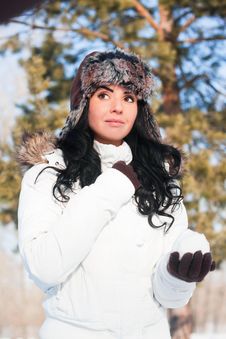 Beautiful Girl On A Walk In A Winter Park, Royalty Free Stock Photography Beautiful Girl On A Walk In A Winter Park, Royalty Free Stock Photography