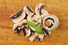 Mushrooms And Basil Royalty Free Stock Photos Mushrooms And Basil Royalty Free Stock Photos