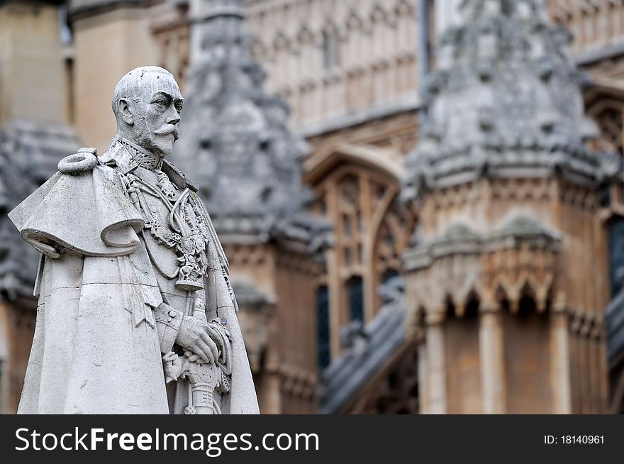 Statue of King George V