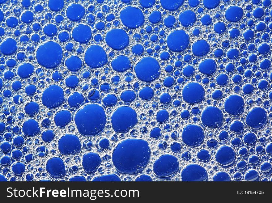 Air bubbles of various sizes