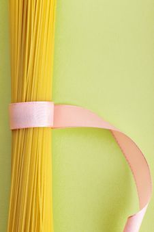 A Bunch Of Spaghetti, Uncooked Spaghetti Noodles Stock Photography A Bunch Of Spaghetti, Uncooked Spaghetti Noodles Stock Photography