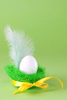 Easter Egg In Easter Basket Royalty Free Stock Photography