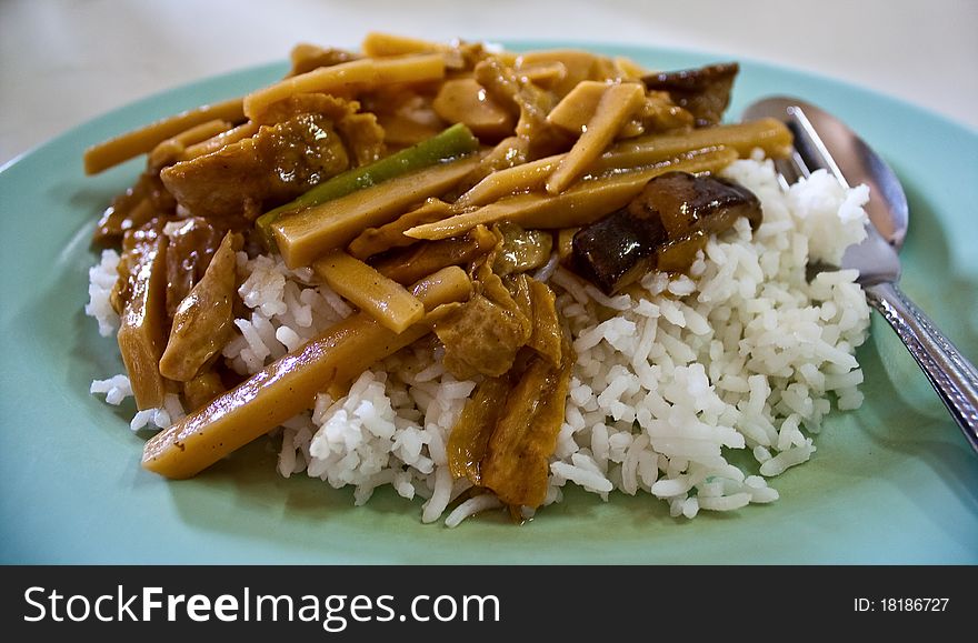 Add mushrooms, bamboo shoot curry with rice. Add mushrooms, bamboo shoot curry with rice