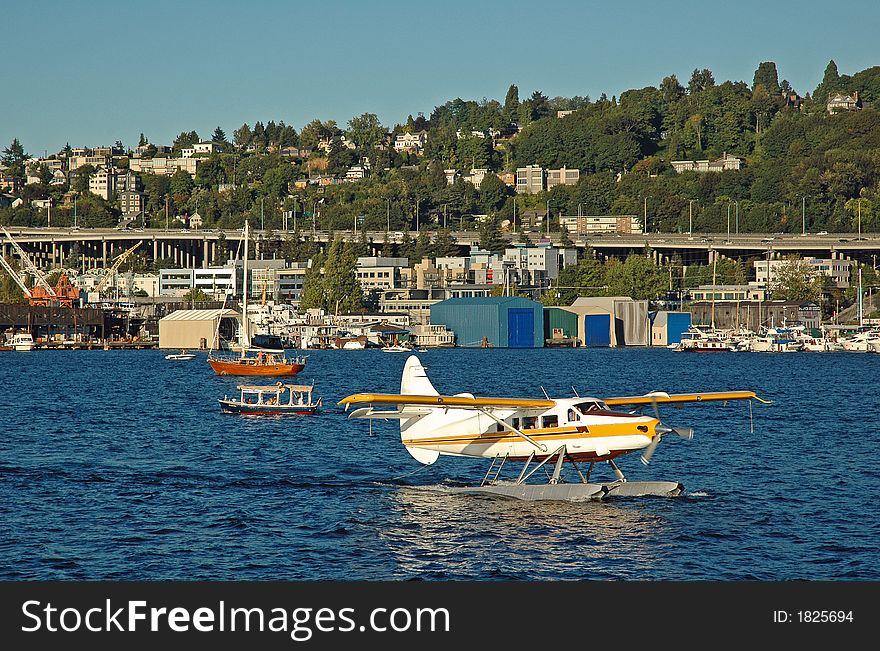 Floatplane coming in to Lake Union in Seattle, WA. Floatplane coming in to Lake Union in Seattle, WA