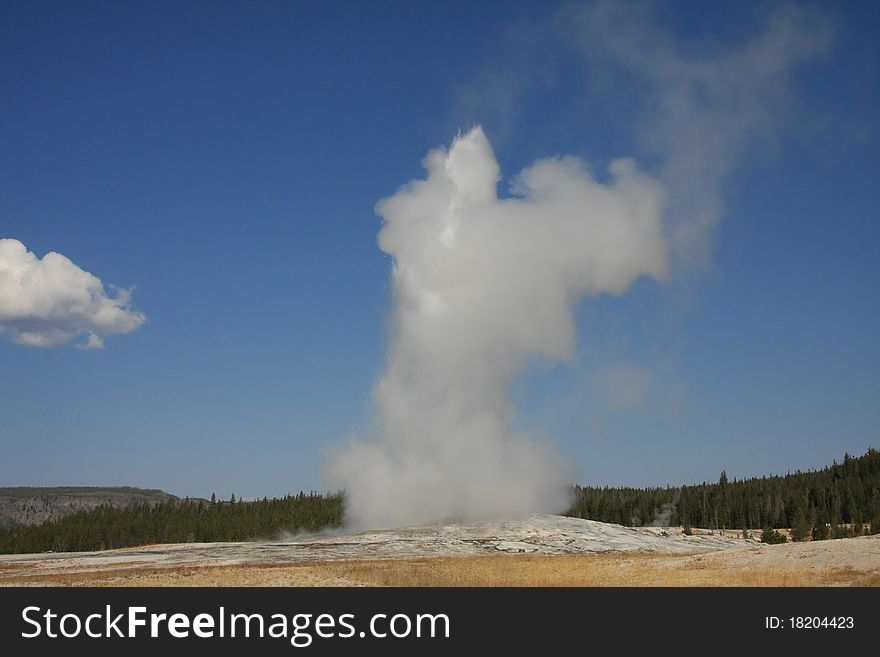 Old Faithful geyser, yellowstone nationalpark