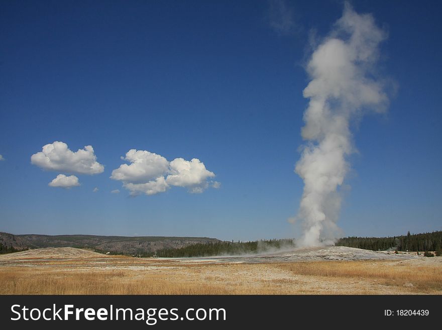 Old Faithful geyser, yellowstone nationalpark