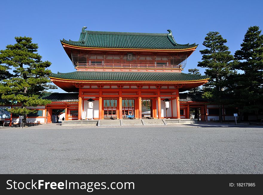 The entrance to the Heian Jingu (Heian Shrine), located in Kyoto, Japan. The entrance to the Heian Jingu (Heian Shrine), located in Kyoto, Japan.