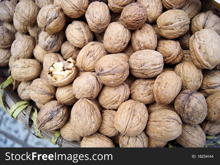 Walnut is people like to eat, one of the nuts. Very nutritious.