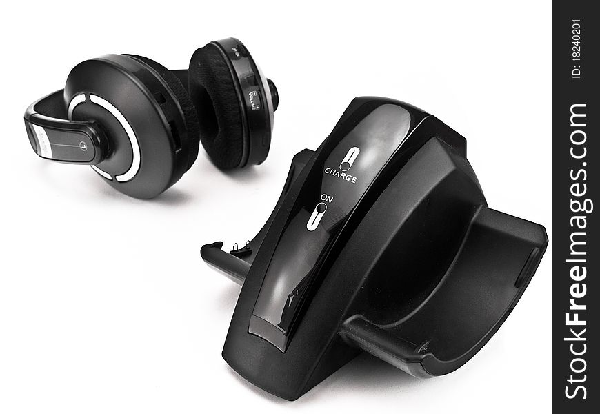 Docking Station And Cordless Headphones