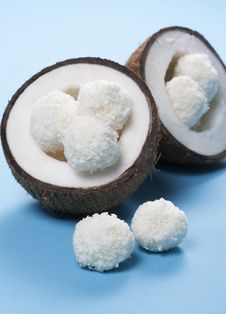 Coconut Candies Royalty Free Stock Images Coconut Candies Royalty Free Stock Images