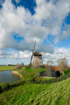 Beautiful Windmill Landscape In The Netherlands Royalty Free Stock Image Beautiful Windmill Landscape In The Netherlands Royalty Free Stock Image