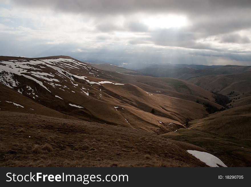 The sun's rays in the mountains elbrus caucasus mountains