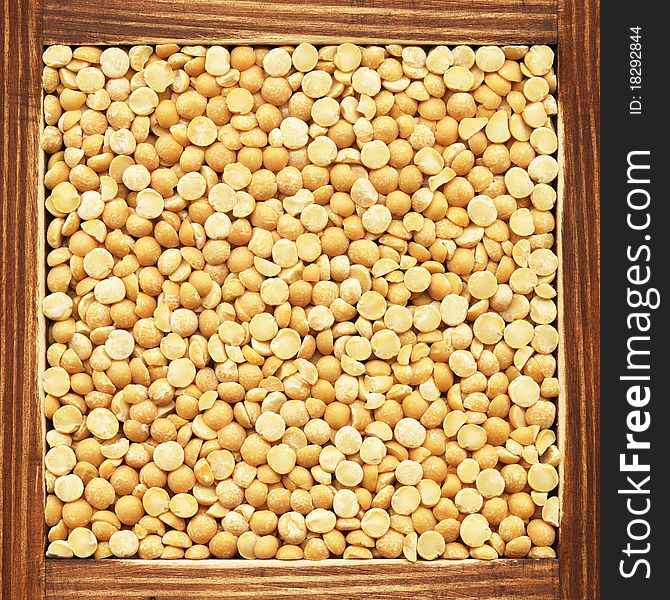 Dried yellow pea, collection of loose products
