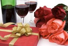 Roses With Present And Wine Royalty Free Stock Images Roses With Present And Wine Royalty Free Stock Images