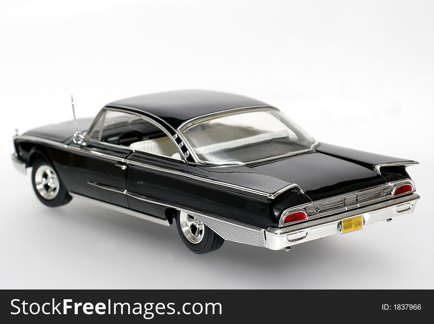 1960 Ford Starliner metal scale toy car #2