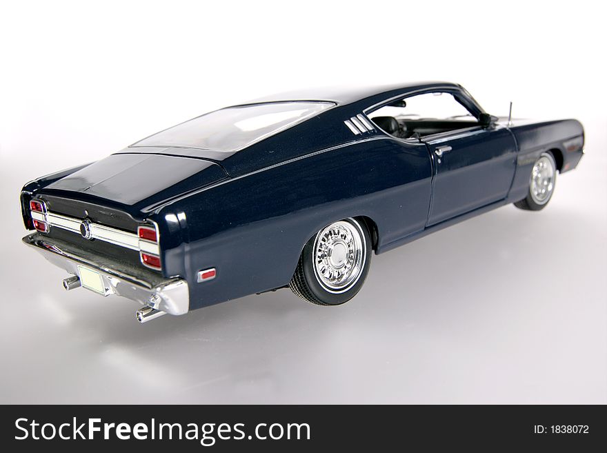 1969 Ford Torino Talladega metal scale toy car wideangel 2