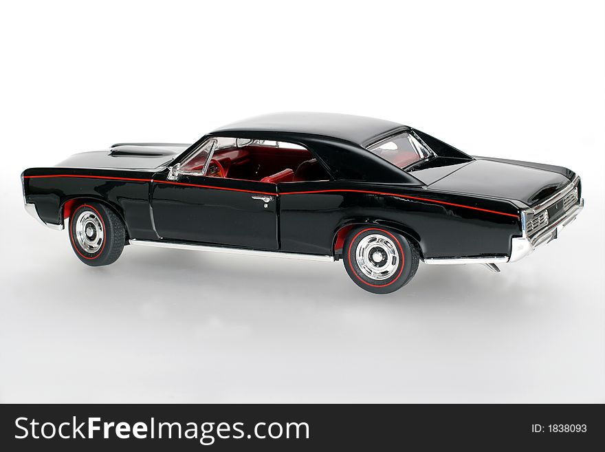 1966 Pontiac GTO Metal Scale Toy Car 2