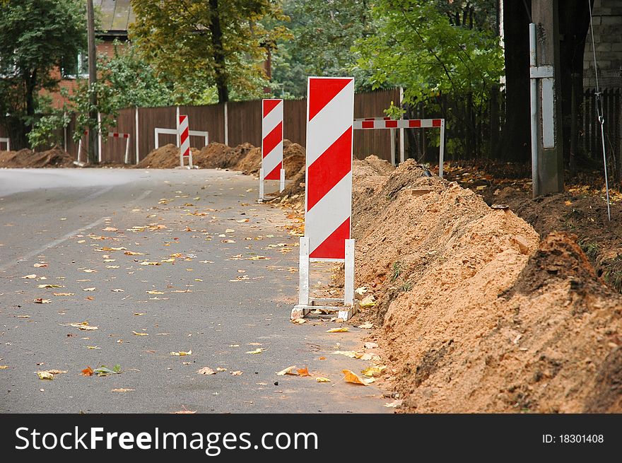 Road works. Construction Ditch, installation